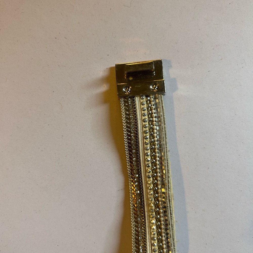 Elegant Gold and Silver Beaded Bracelet - Picture 4 of 9